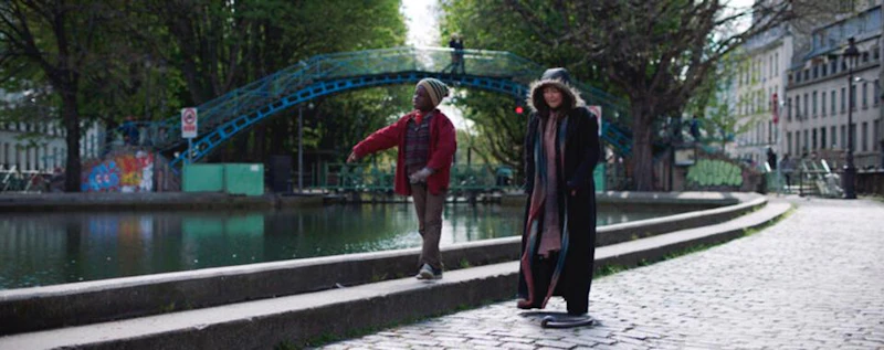 Under The Stars Of Paris — production still